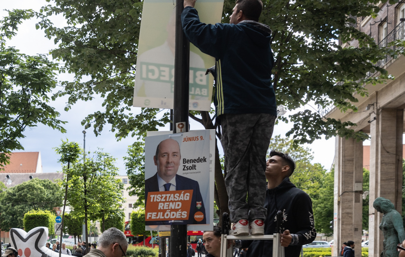 Összesen száz választási plakátot rongált meg egy férfi Józsefvárosban