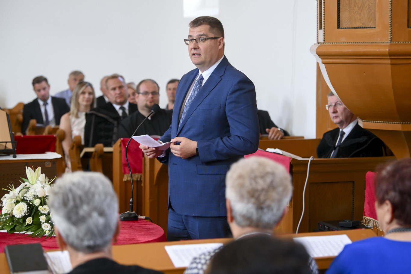 Már csak mi maradtunk templomépítő nemzet a templomromboló Európában, mondta az államtitkár az uniós pénzből felújított templomban