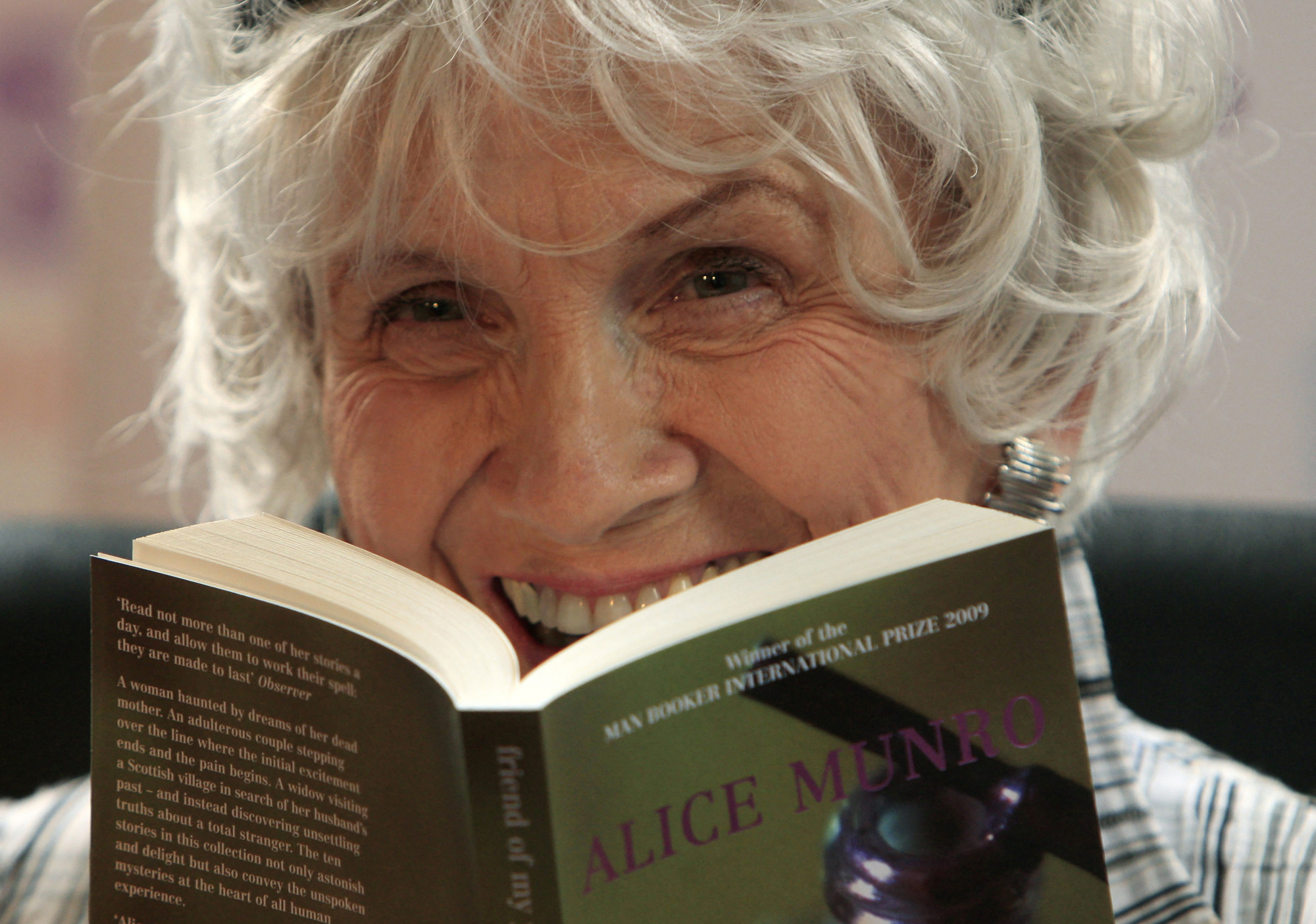 Alice Munro kanadai írónő 2009-ben Dublinban