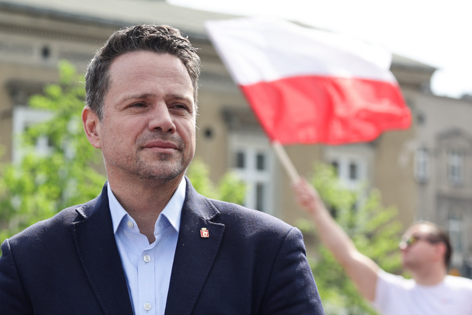 Kitiltotta a vallási jelképeket a városházáról a varsói polgármester