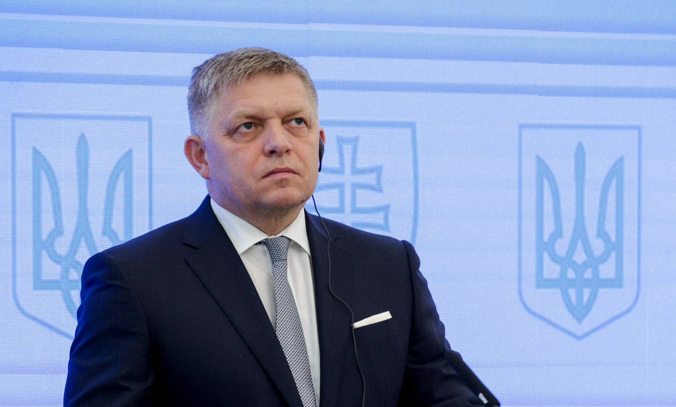 A merénylet miatt maradandó mozgásszervi károsodása lett Ficónak