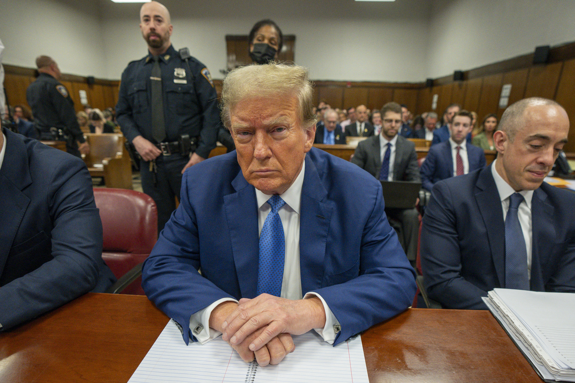 Trumpot 34 pontban bűnösnek találta a New York-i bíróság esküdtszéke
