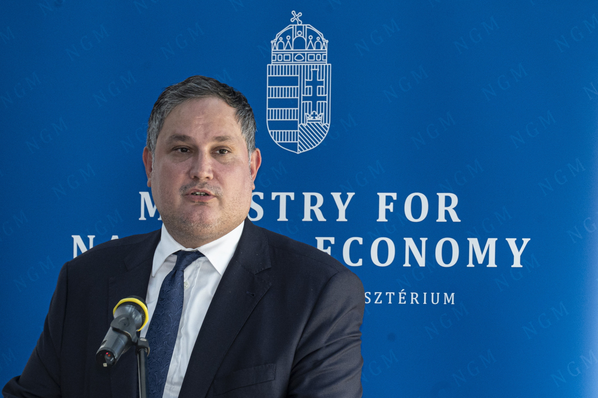 Nagy Márton szerint valamivel több mint 121 ezer külföldi dolgozik jelenleg Magyarországon