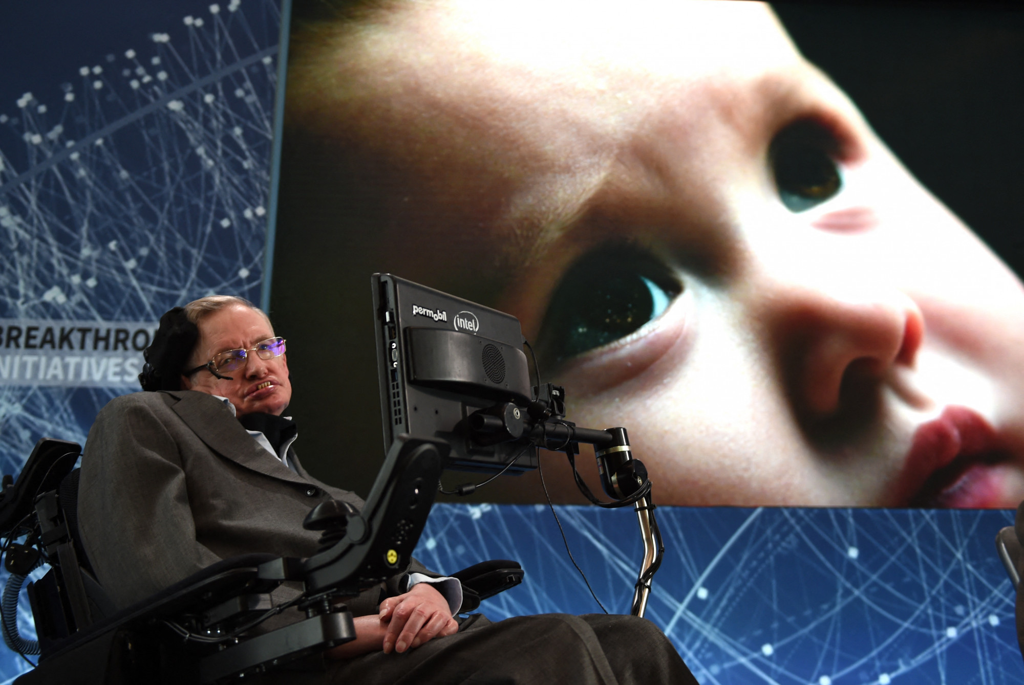 Stephen Hawking 2016-ban New Yorkban