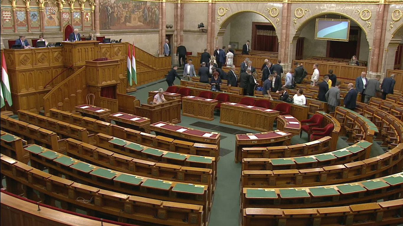 Gyurcsány azt javasolja az ellenzéknek, hogy nézzenek át Sulyok Tamáson