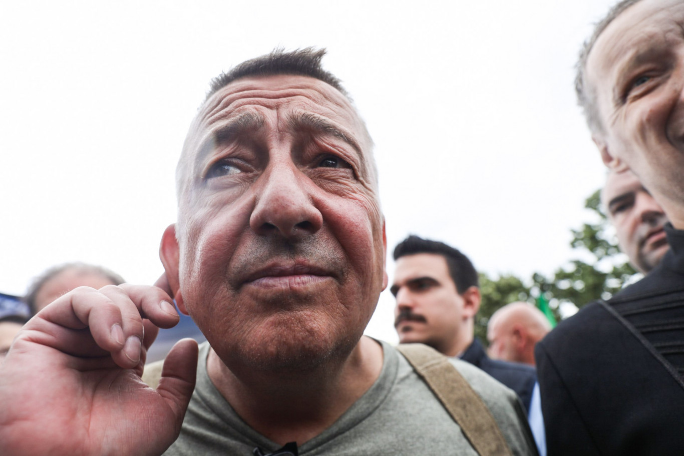 „Gyűlöletkeltés” miatt vizsgálja az NMHH Bayer Zsolt műsorát