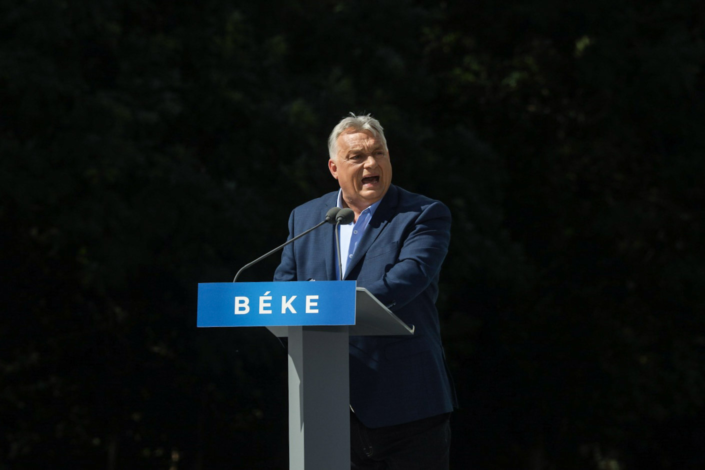 A Margitszigetre vonult a Békemenet, ahol Orbán Viktor 35 percig beszélt, és ismételgette: háború