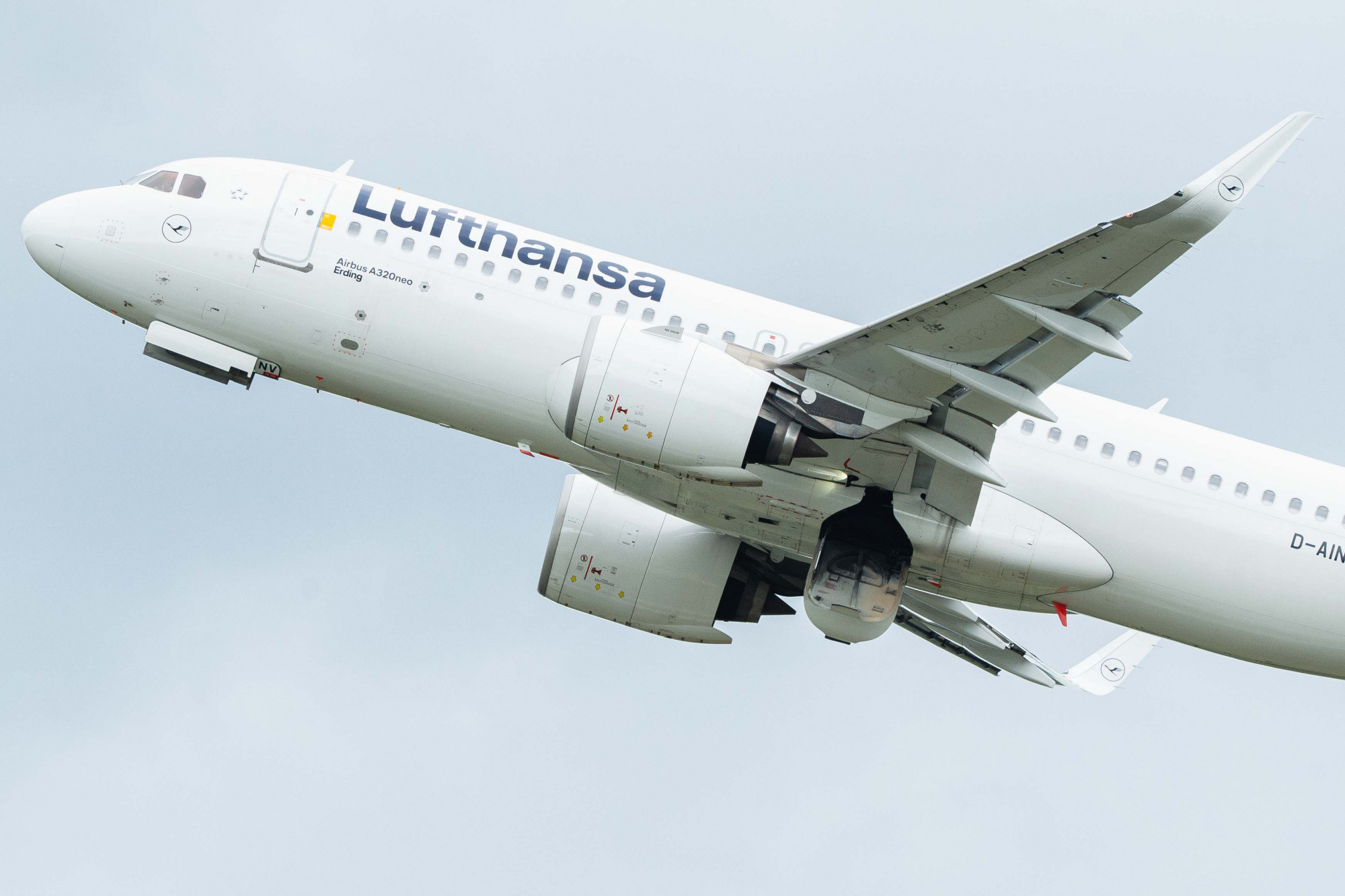 Villával szúrt meg két utast egy indiai férfi a Lufthansa transzatlanti járatán