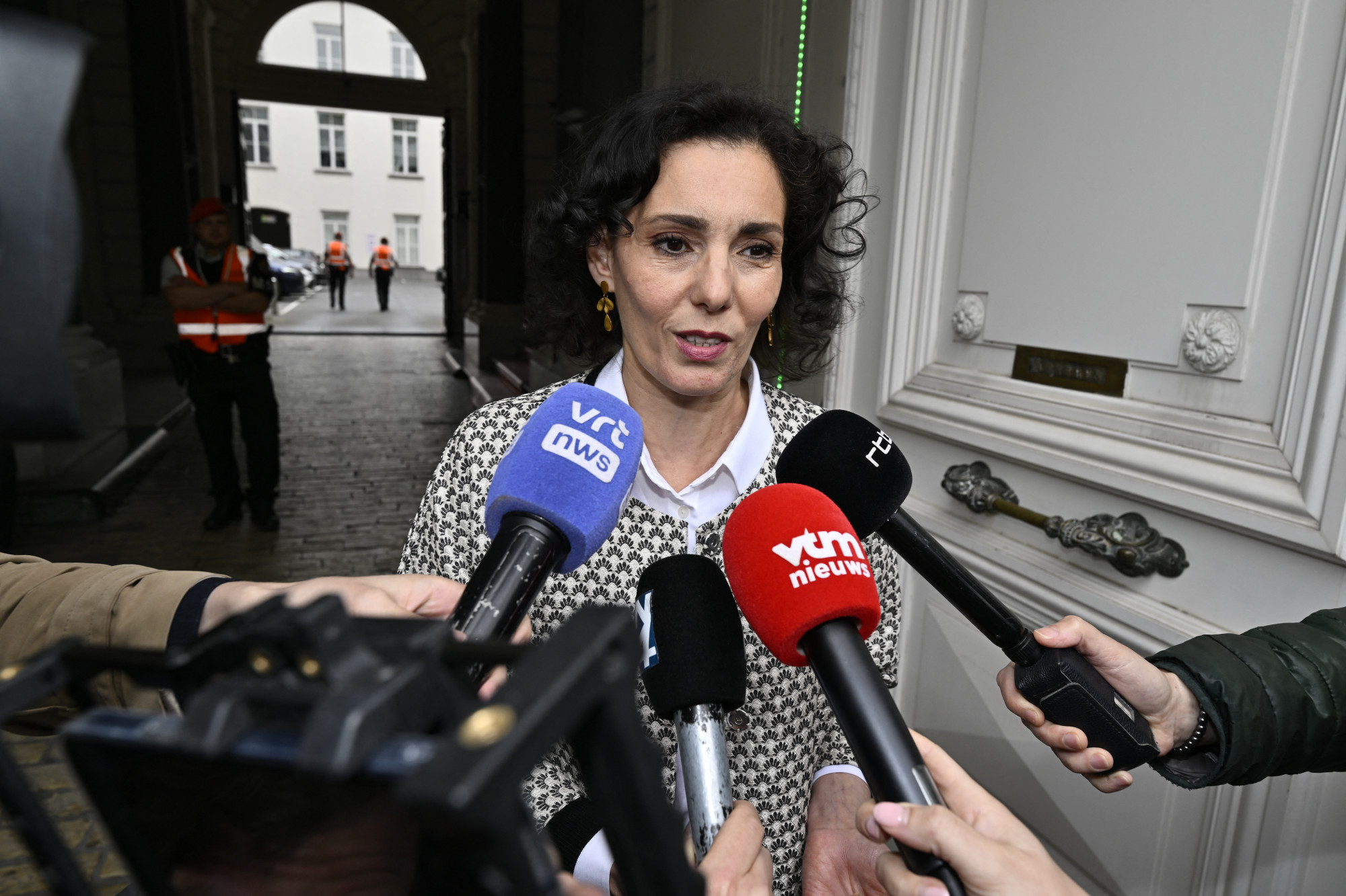 A belga külügyminiszter is megvonná Magyarország vétójogát