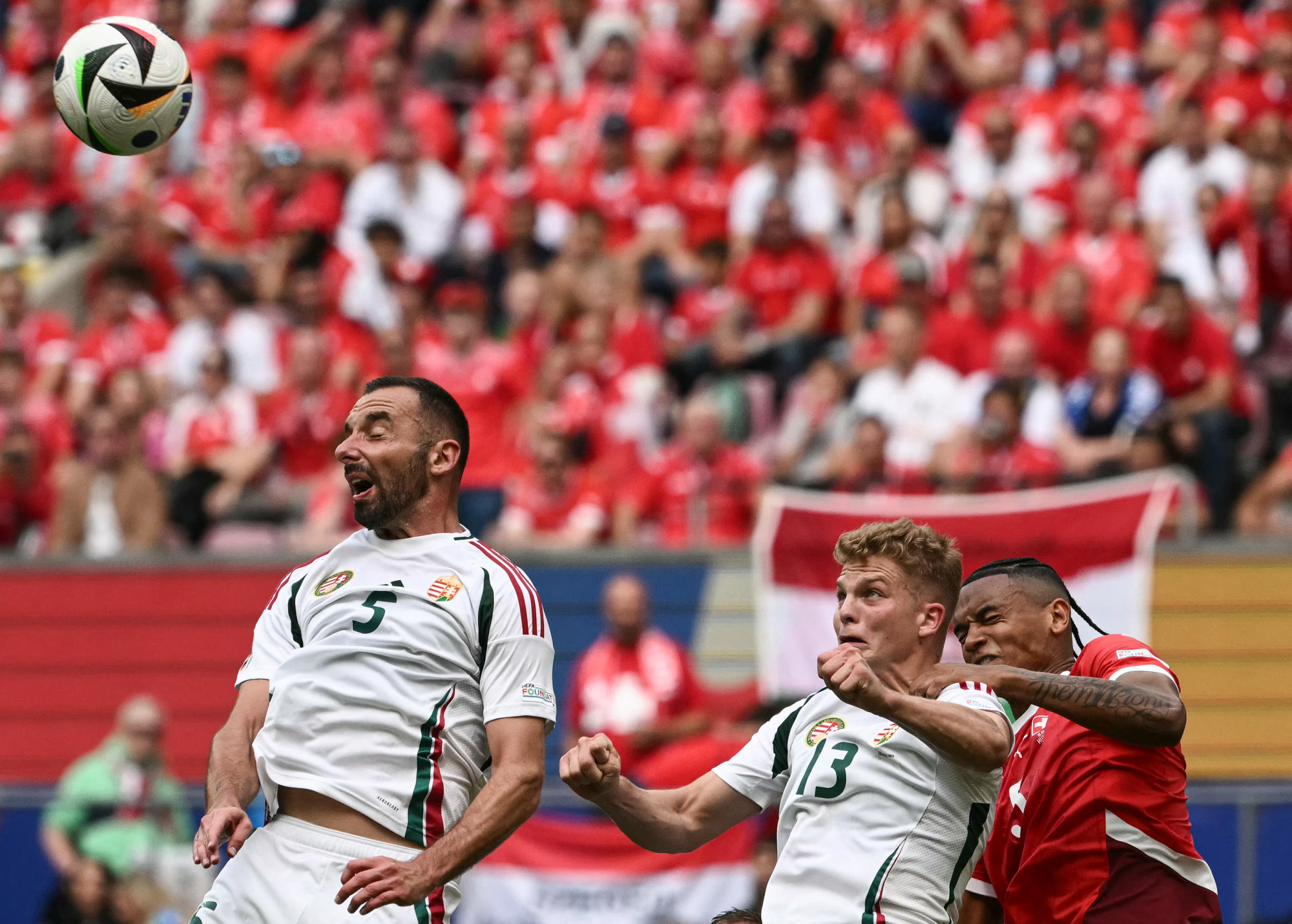 Svájc 3-1-re verte Magyarországot
