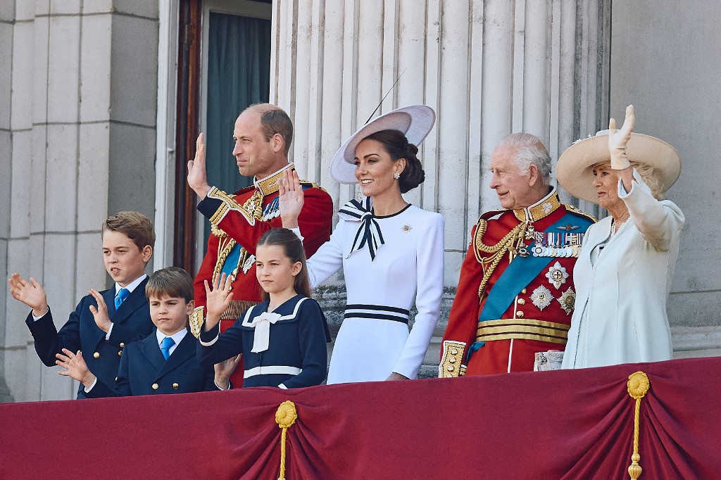Egyszer mindennek vége szakad: III. Károly nem költözik be a Buckingham-palotába