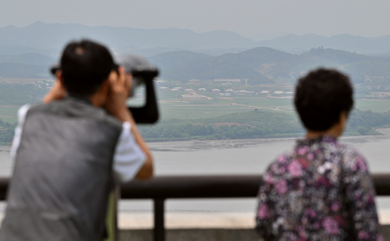 Csak figyelmeztető lövések hatására vonultak vissza a határsértő észak-koreai katonák