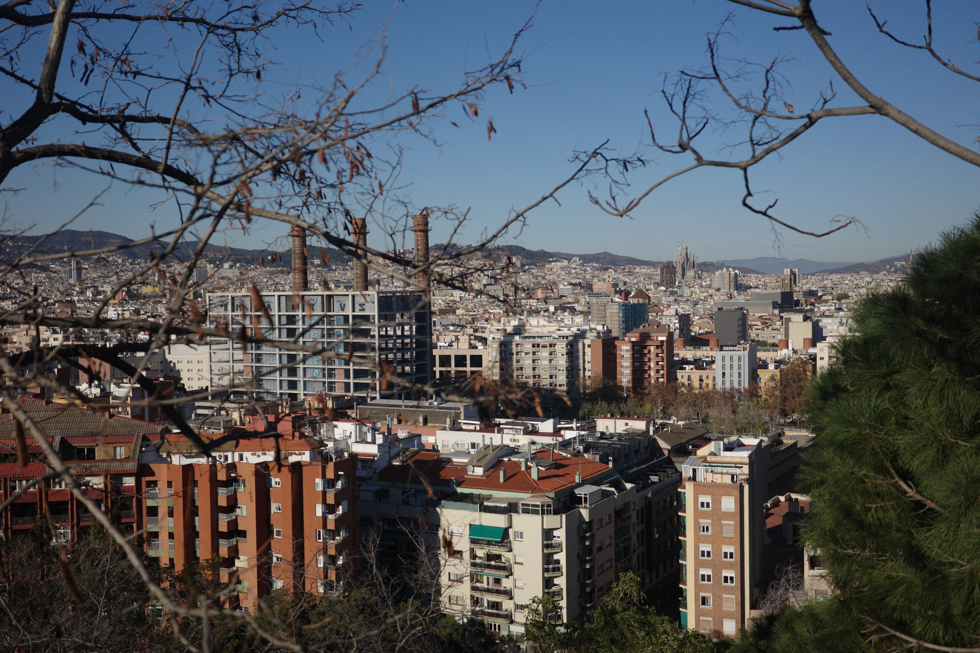 Pár éven belül betiltják a rövid távú lakáskiadást Barcelonában