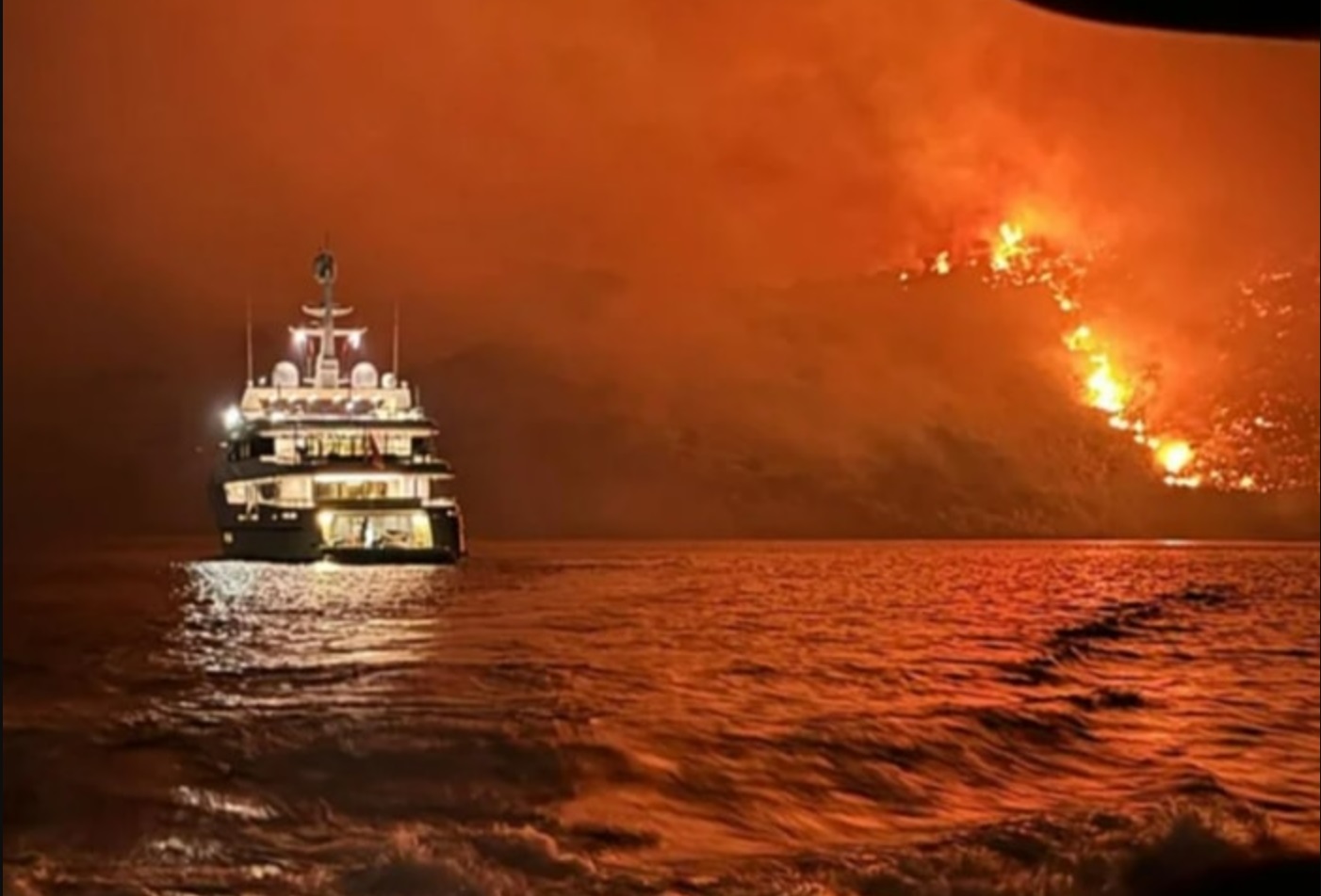 Jachtról kilőtt tűzijáték okozott erdőtüzet Görögországban