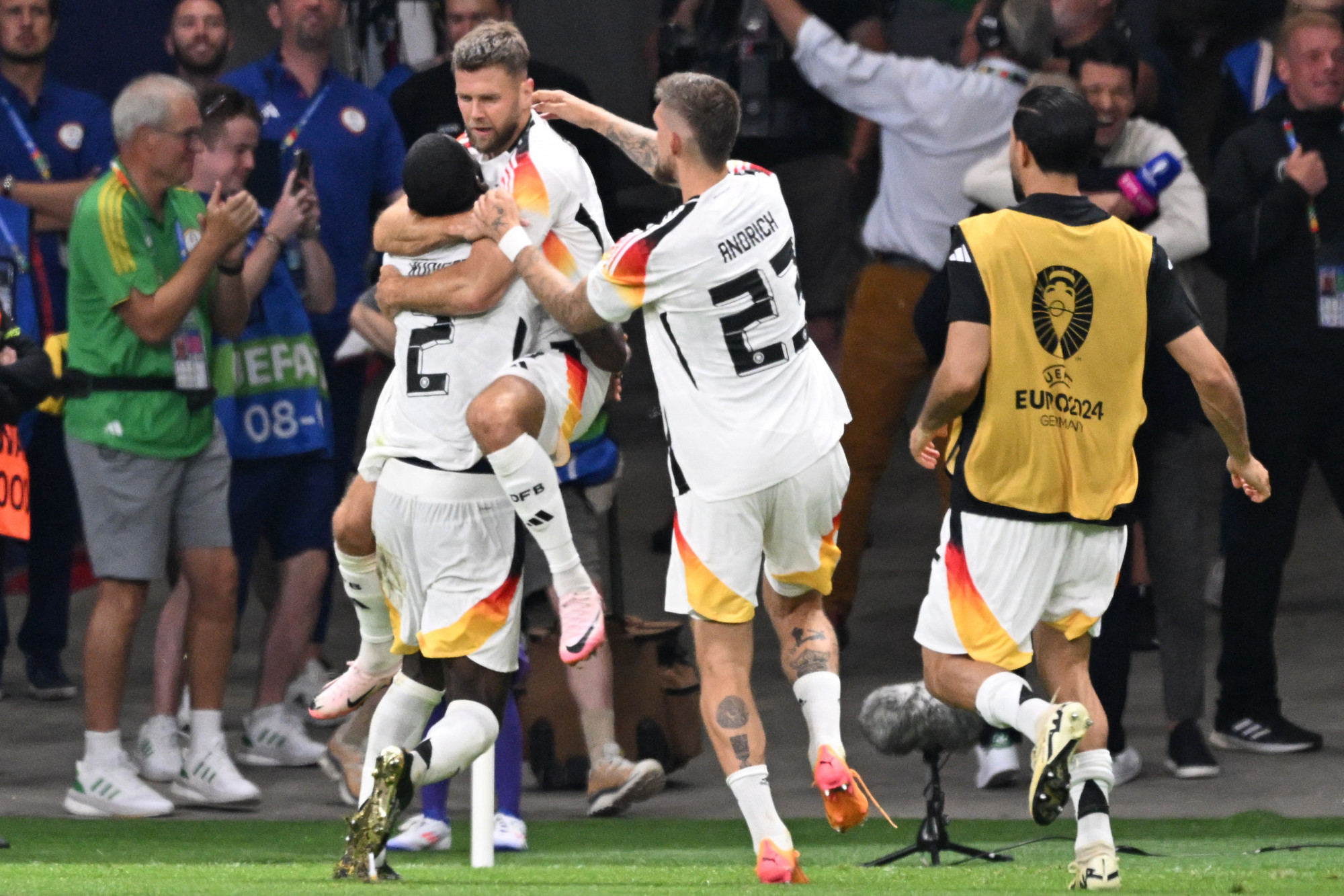 Németország döntetlent játszott Svájccal