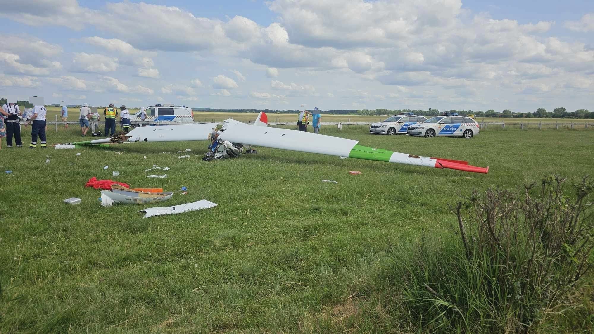 17 éves lány zuhant le Dunakeszin vitorlázó repülővel, életveszélyesen megsérült