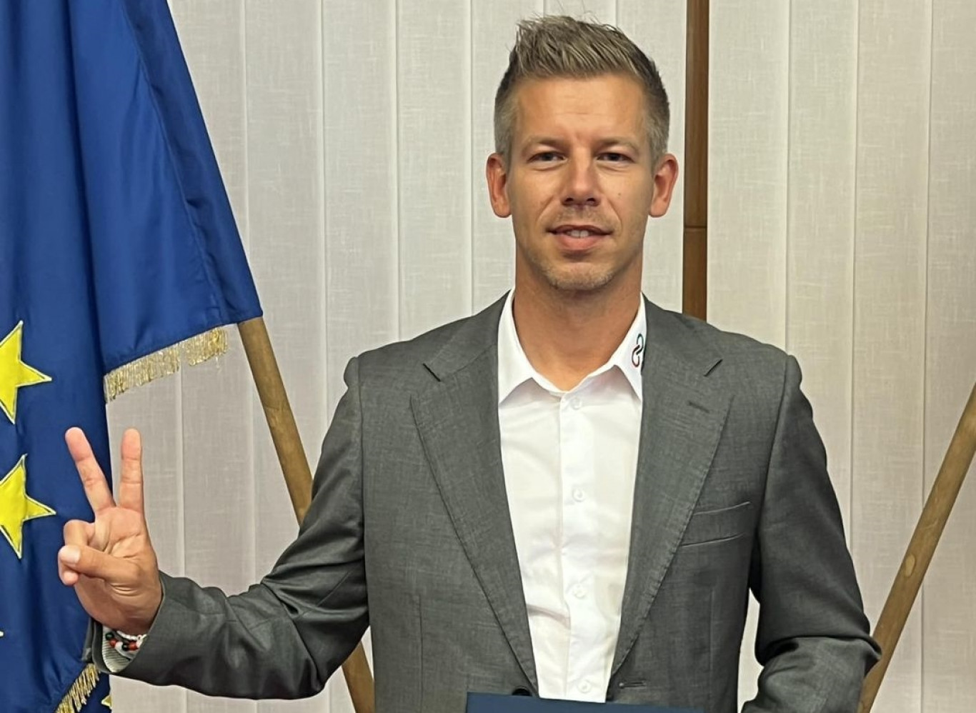 Magyar Péter átvette az európai parlamenti képviselői mandátumát