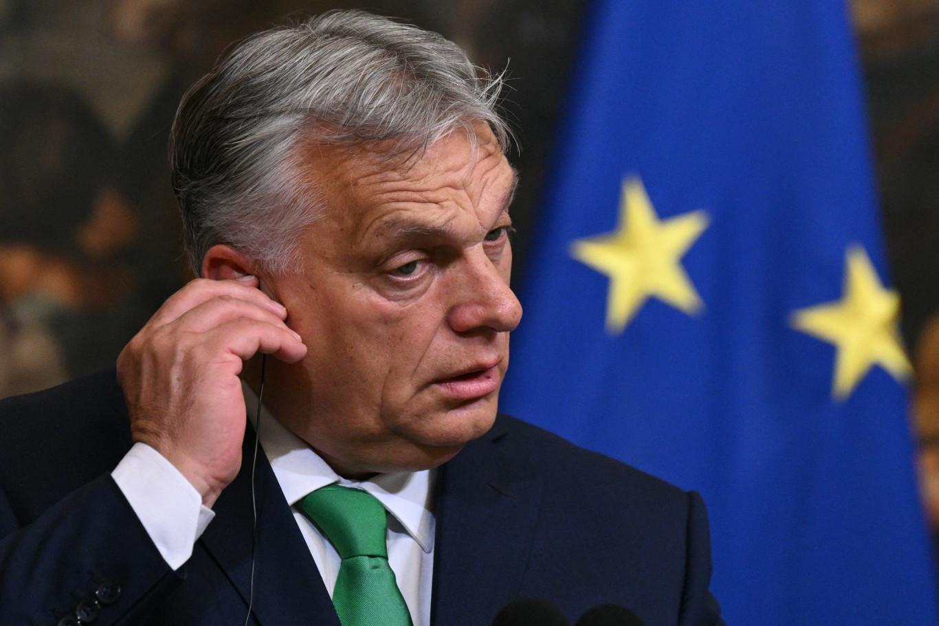 Orbán szerint a brüsszeli elit a kommunisták emlékét idézi fel