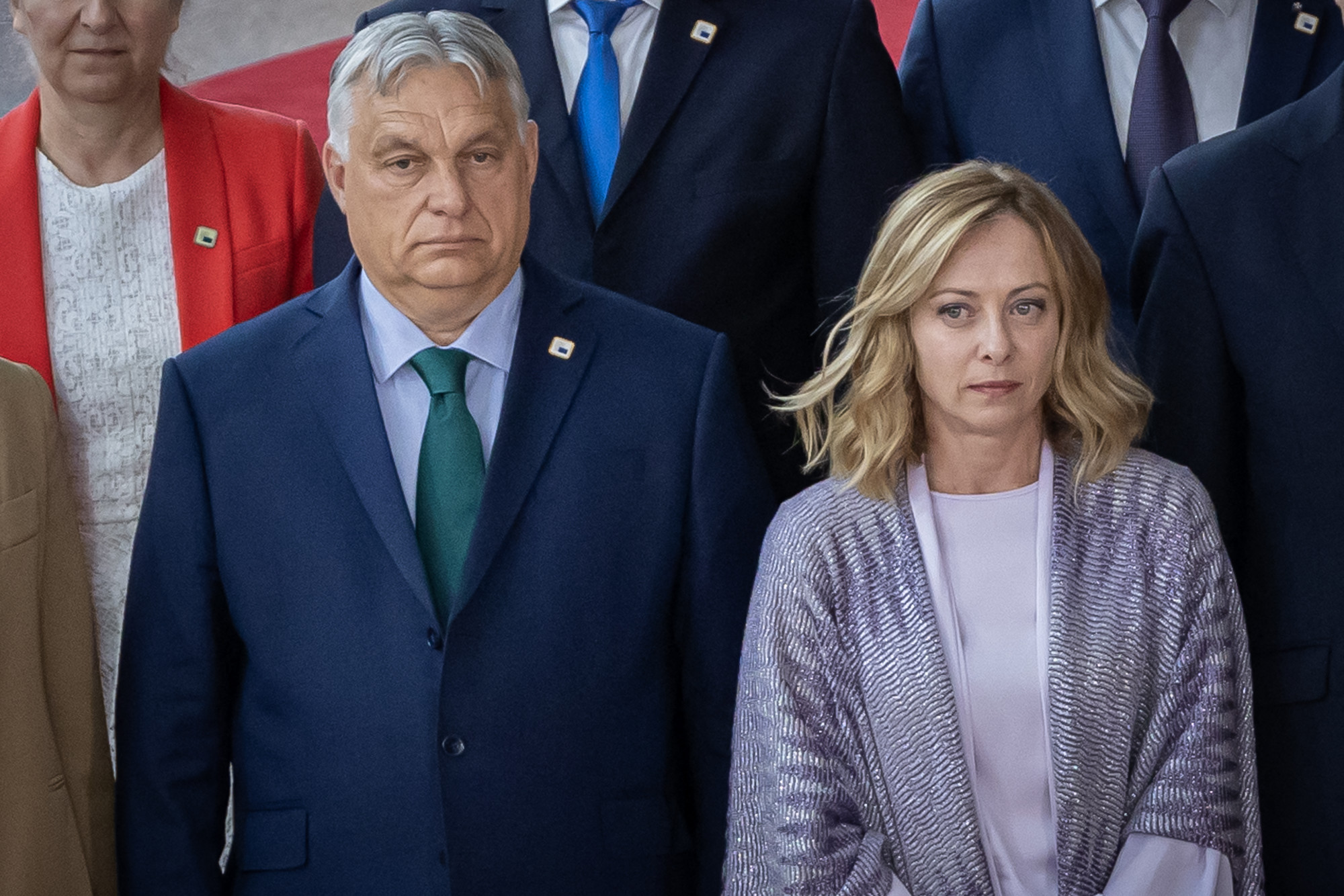 A Fidesz nagyon szeretne együttműködni Meloni és Kaczyński pártcsaládjával, akik viszont épp eléggé kiakadtak Orbánra az ukránellenes lépései miatt