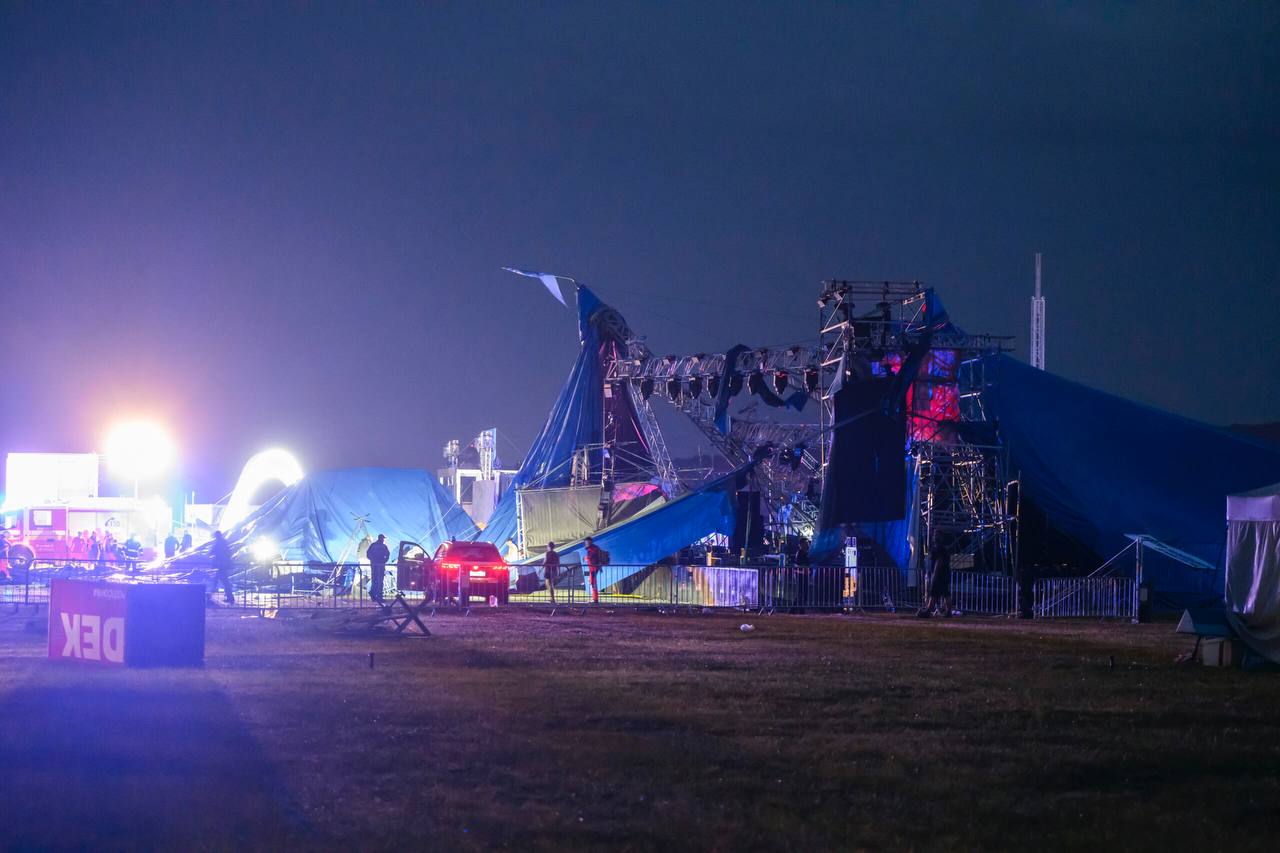 126 kilométeres szélsebességre tervezték a Pohoda fesztivál összedőlt sátrát