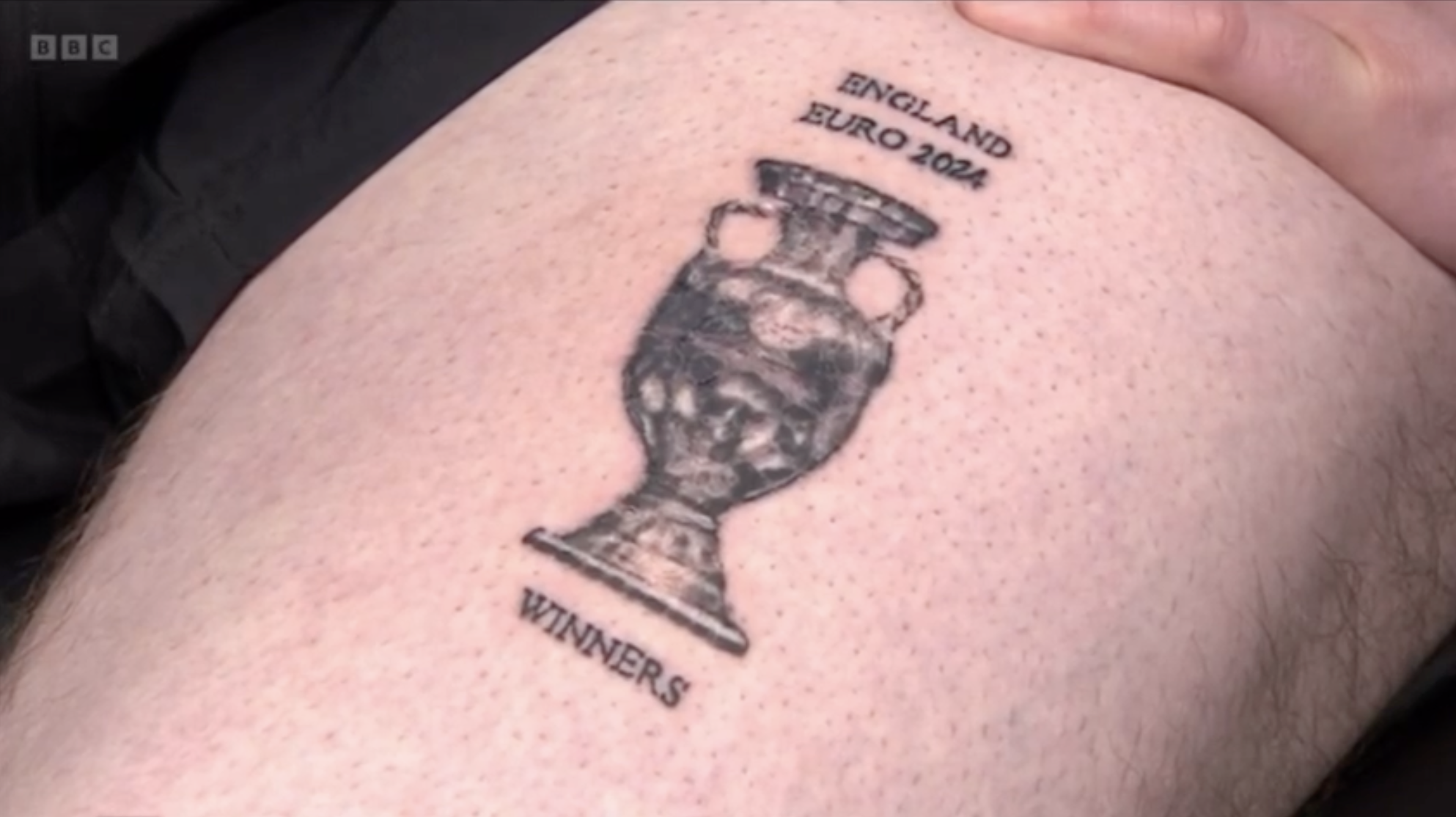 Nem bánta meg az angol drukker, aki előre magára tetováltatta, hogy Anglia az Európa-bajnok, mert legközelebb már tutira ők nyerik