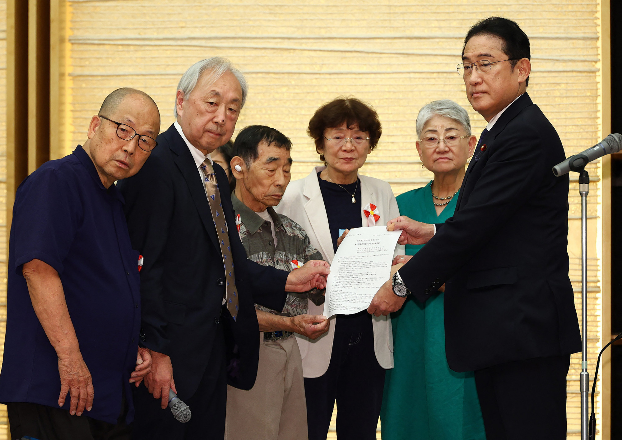 A japán kormányfő bocsánatot kért az 1948 és 1996 közötti kényszersterilizációk áldozataitól