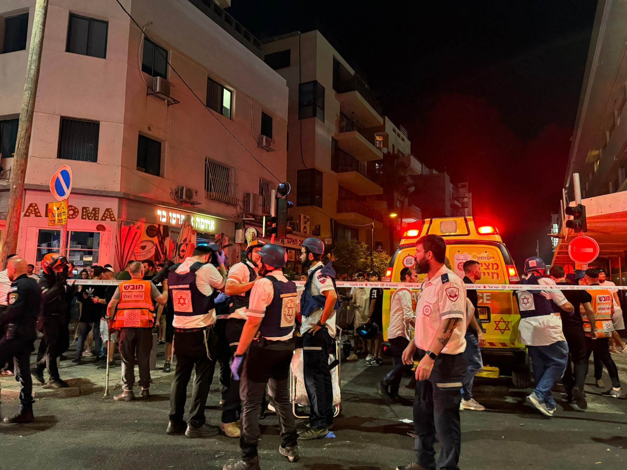 Emberi hiba miatt nem szedték le a Tel-Aviv belvárosába csapódó drónt, ami megölt egy embert