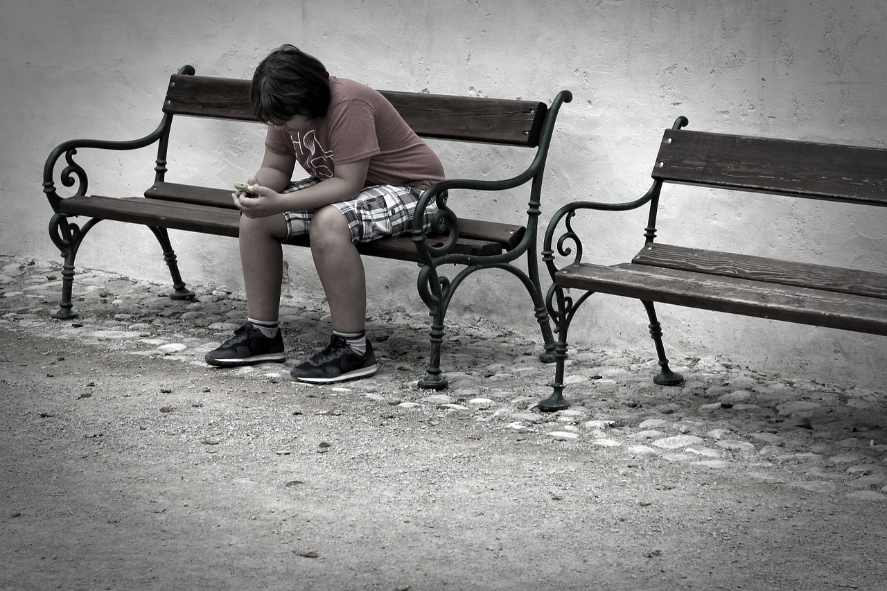 A 16-19 éves magyarok közel fele magányosnak érzi magát