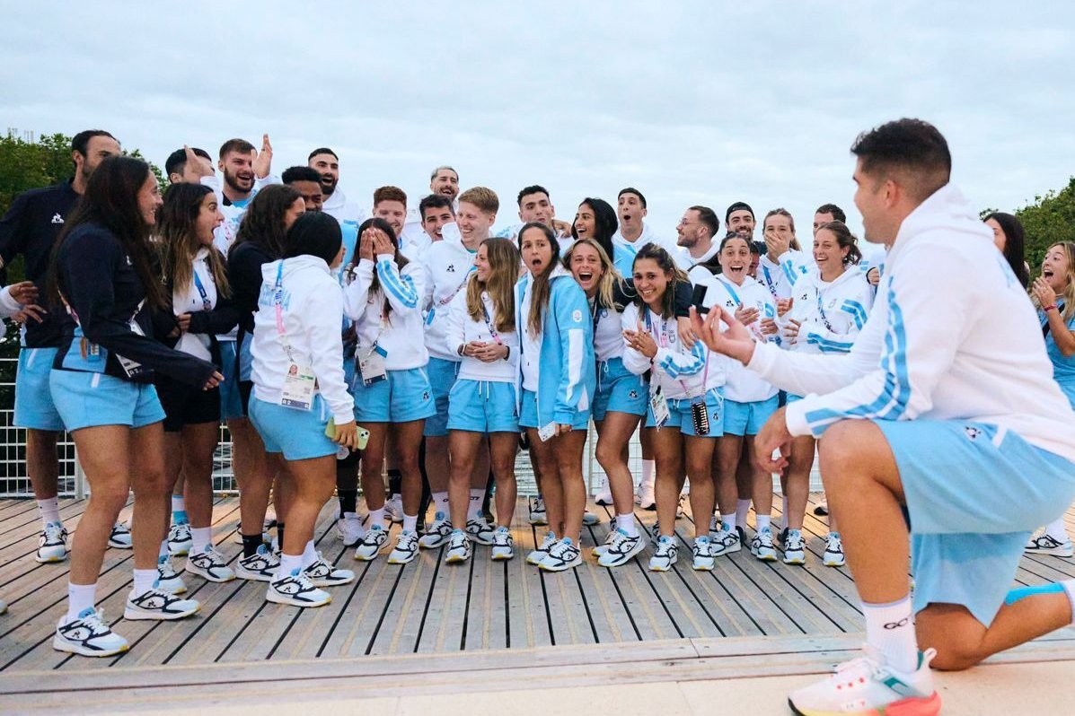 Olimpiai csapatfotó közben kérte meg barátnője kezét az argentin kézilabdázó