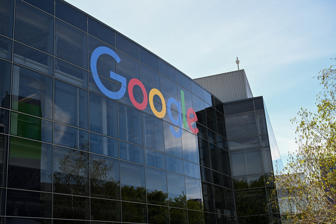 5 és fél billió forintnak megfelelő összeget fektet be a Google egy mesterséges intelligencia adatközpont építésébe Indiában