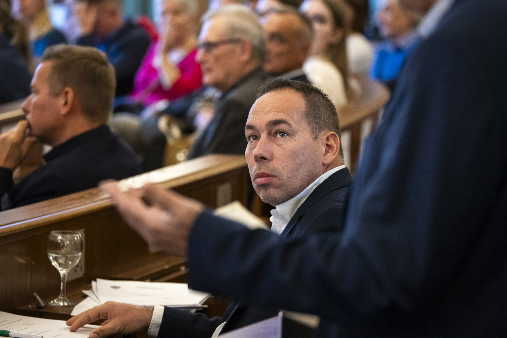 Feljelent egy volt fideszes képviselőt a győri polgármester egy 13 milliós tanulmány miatt