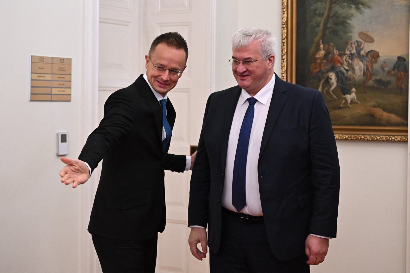 Ukrajna két magyar diplomatát utasít ki válaszul