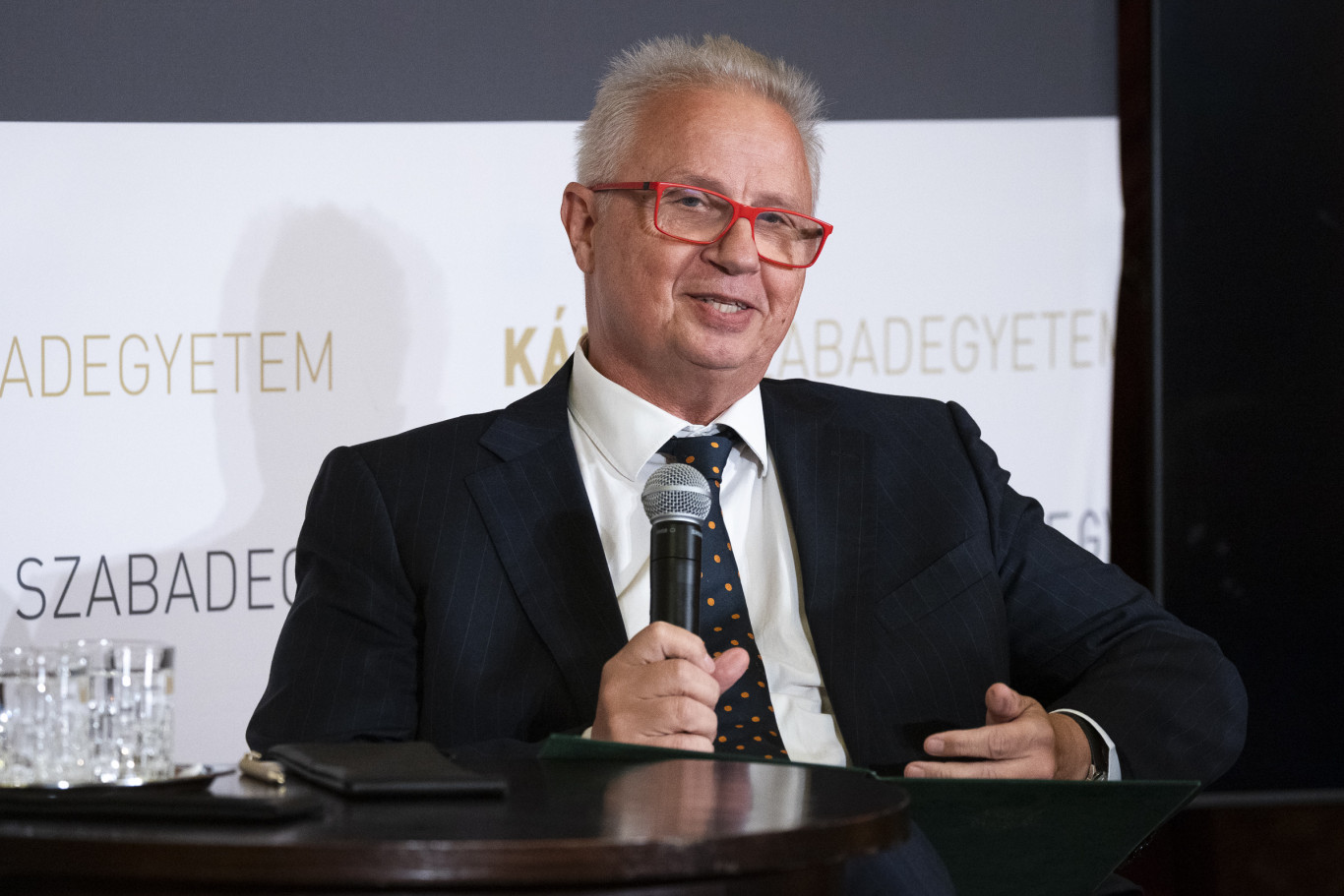 Már most kinevezték a jövőre induló újabb ötéves ciklusra Trócsányi Lászlót a Károli rektorává