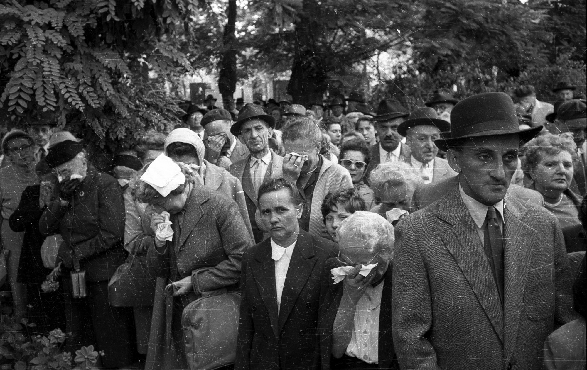 A Budapesti Izraelita Hitközség által rendezett mártír emlékünnepség a Kozma utcai zsidó temetőben 1960. szeptember 18-án.