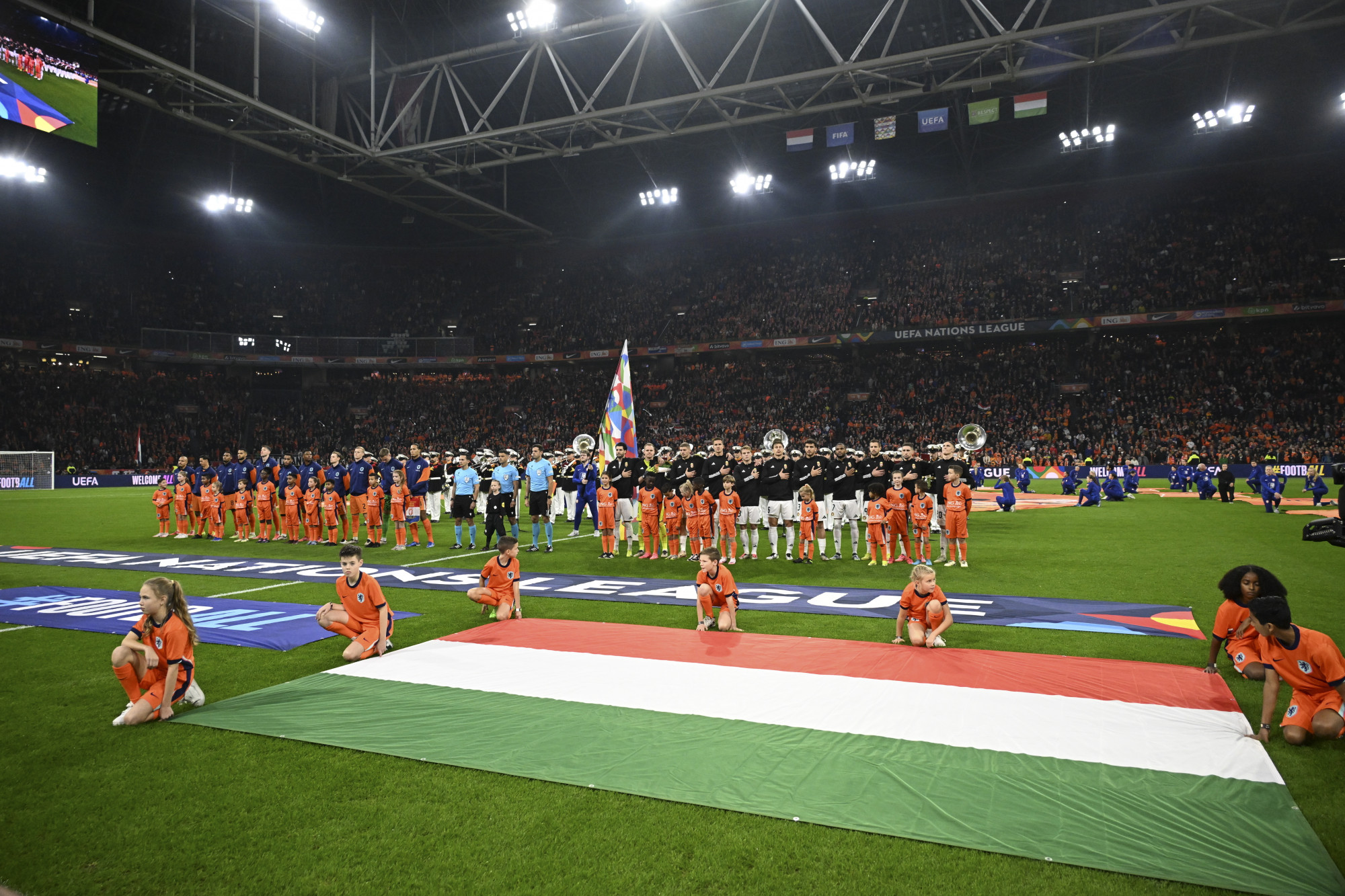 Félbeszakadt a holland–magyar válogatott futballmeccs