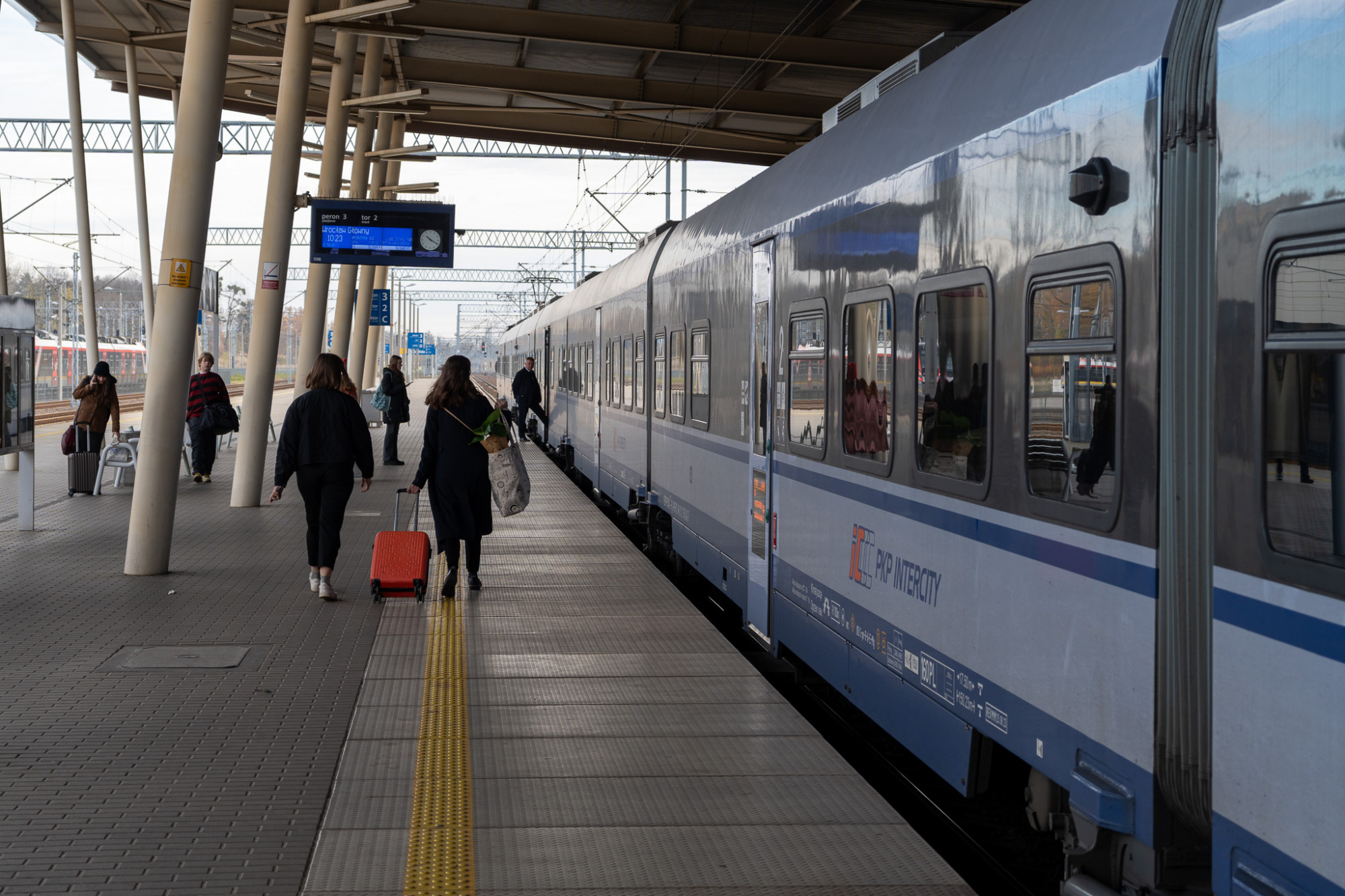 A PKP Intercity a Łódź-i Widzew pályaudvaron