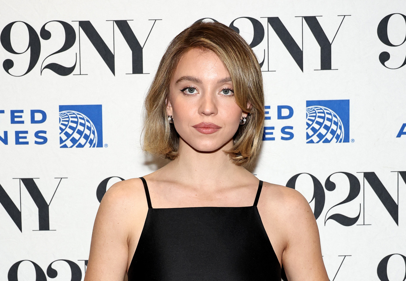 Kommentelők anyázzák Sydney Sweeney-t a teste miatt