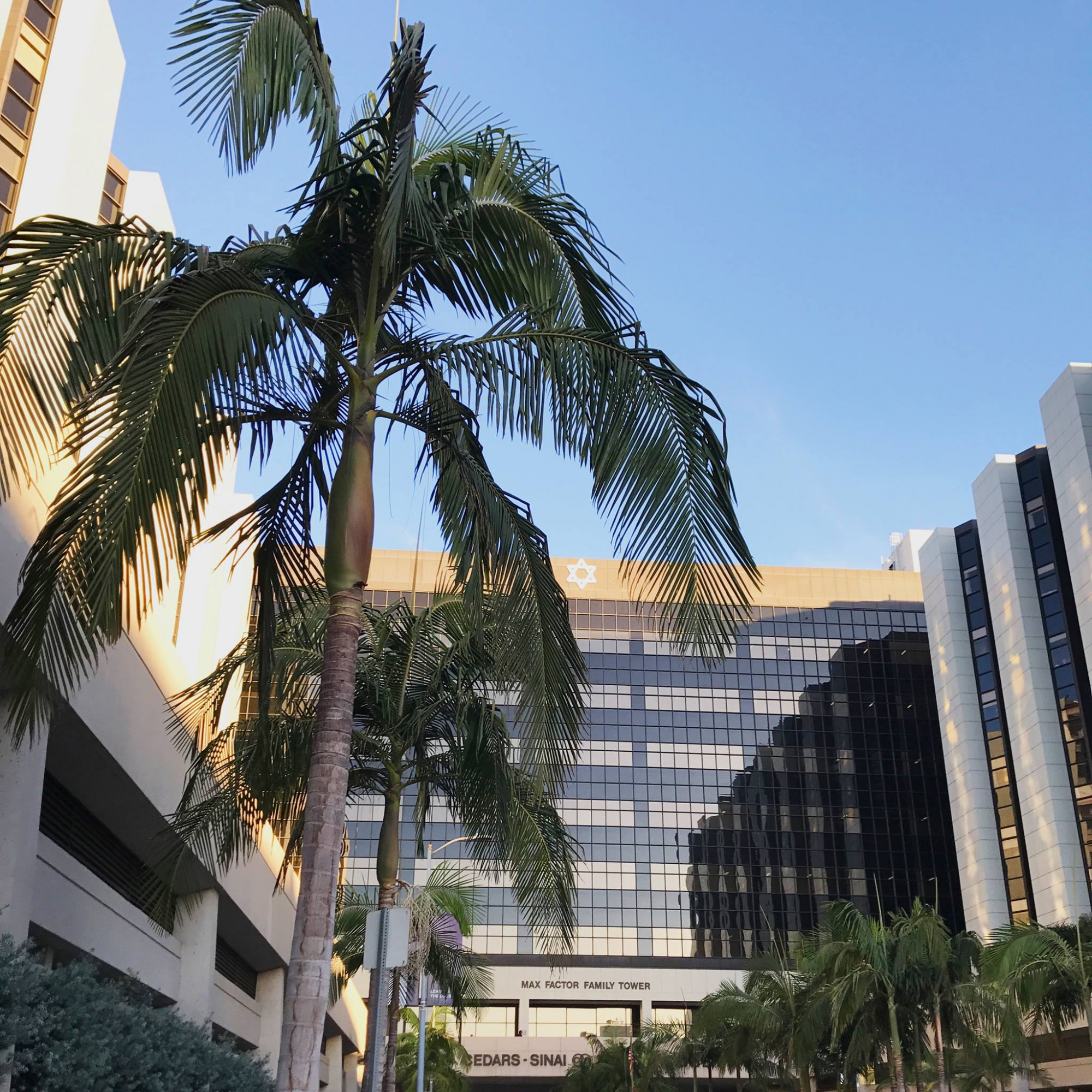 167 nő vádol szexuális visszaéléssel egy Beverly Hills-i szülész-nőgyógyászt