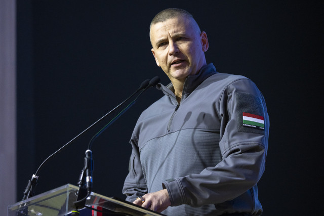 Ruszin-Szendi Romulusz a Tisza Párt 2025. február 15-i kongresszusán.