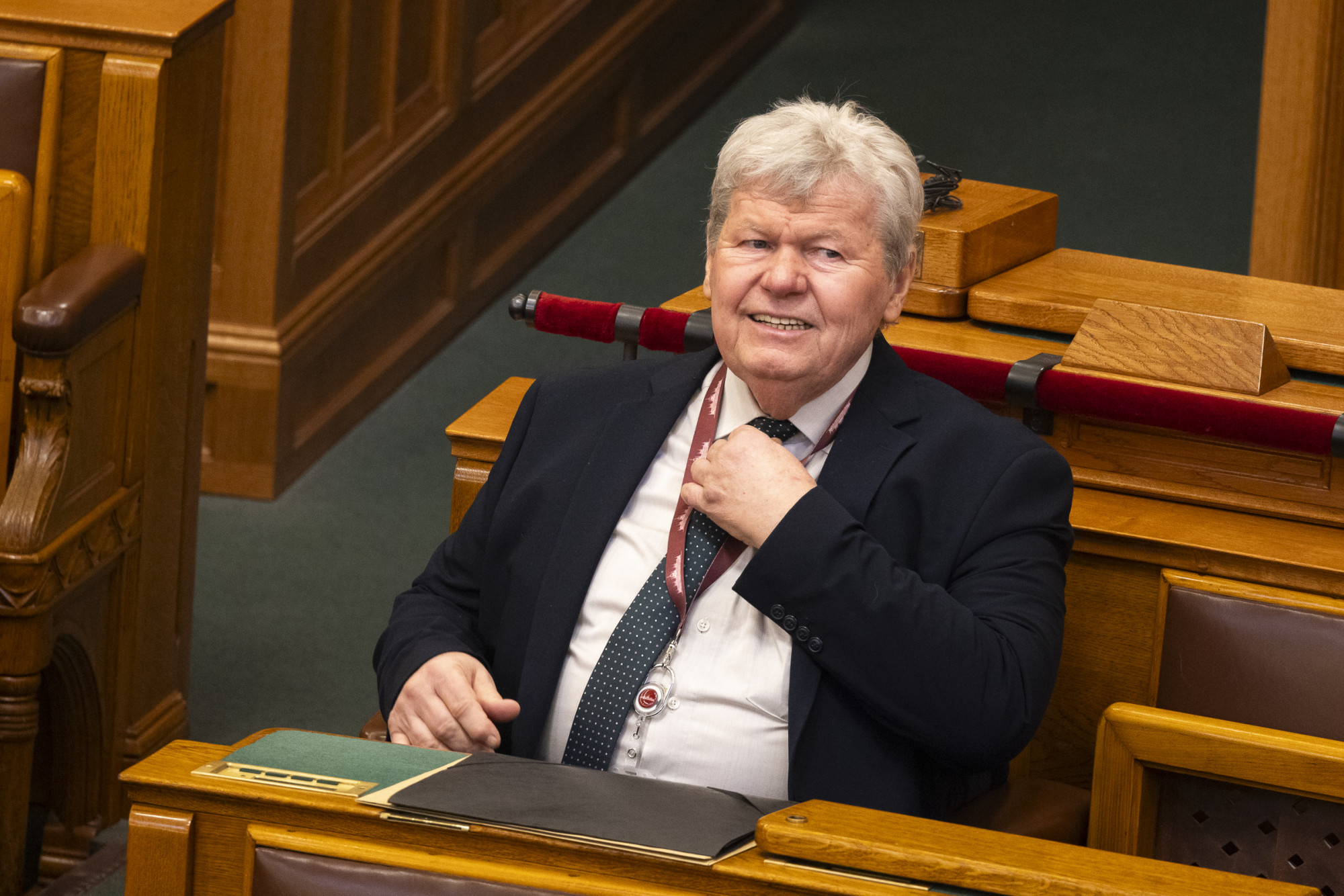 Megvan a külképviseleti számlálás első fideszes vesztese, Pakson bukott Süli János