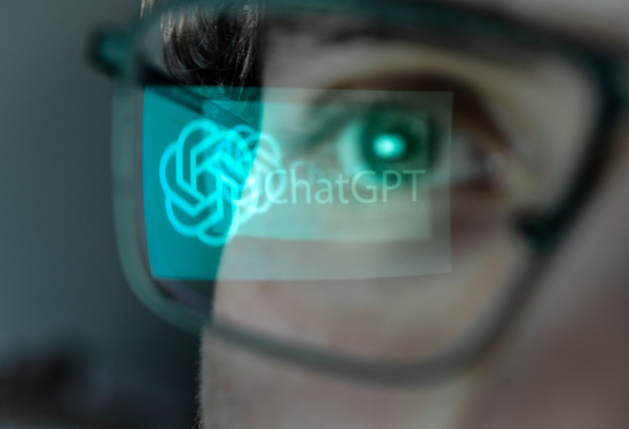 Angliában jobban bíznak az emberek a ChatGPT-ben, mint az ügyvédekben