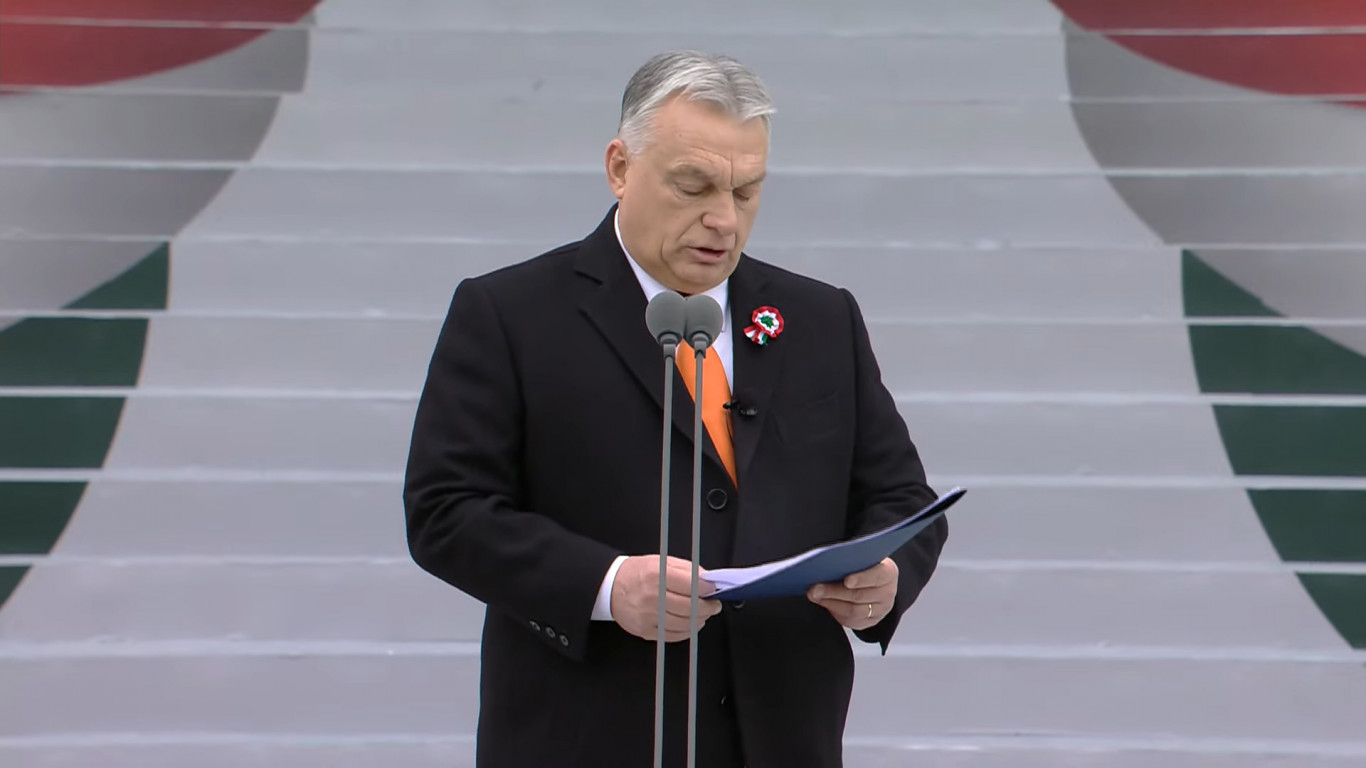 Orbán Viktor azt állítja a poloskát Magyar Péterre értette