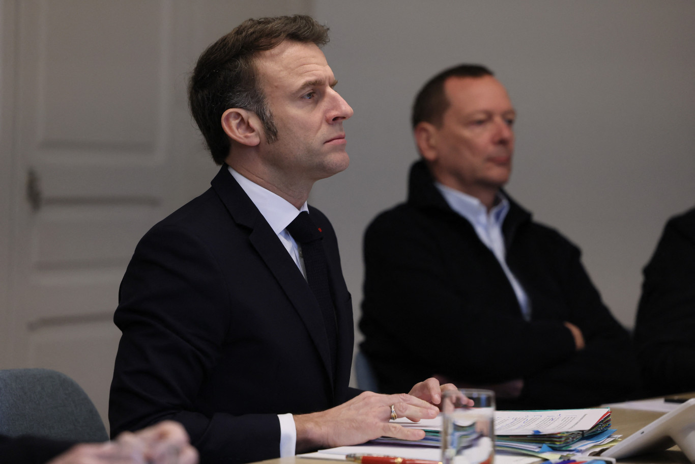 Macron szerint nincs szükség az oroszok engedélyére ahhoz, hogy csapatokat küldjenek Ukrajnába