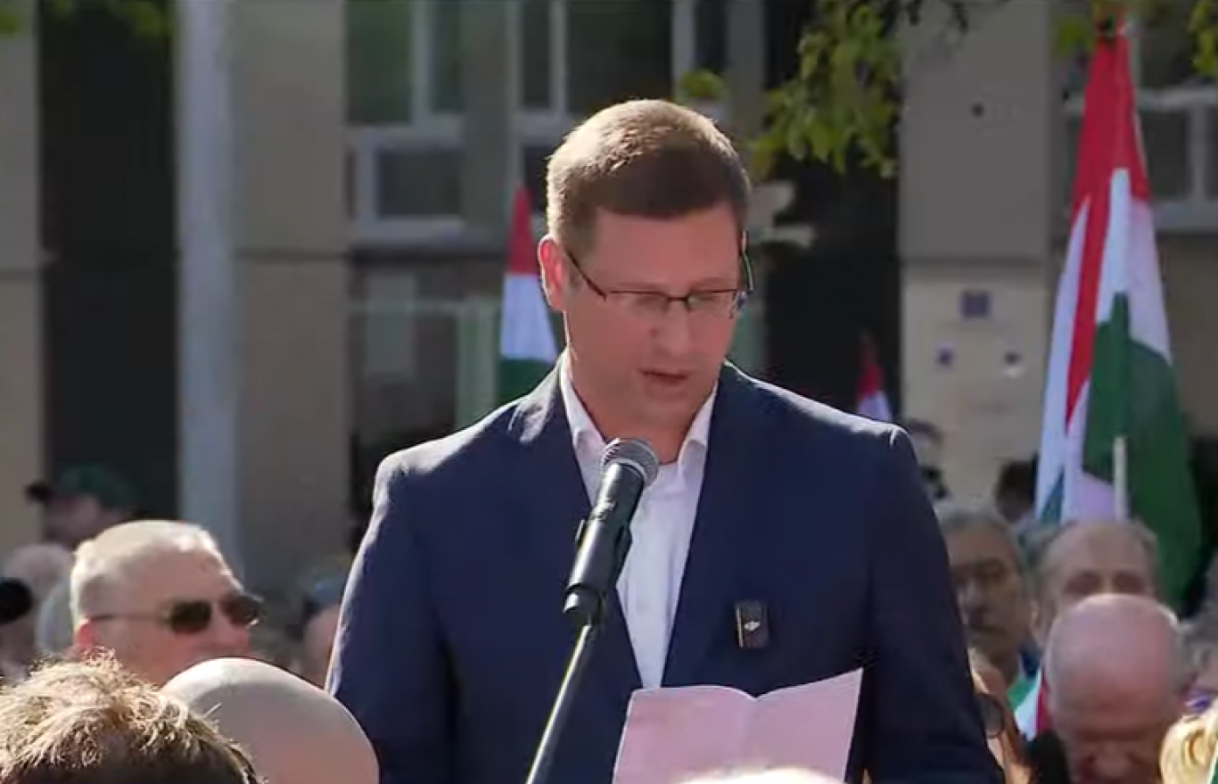Gulyás Gergely bírálja Kollár Kinga EP-képviselőt a Millenárison Gulyás Gergely bírálja Kollár Kinga EP-képviselőt a Millenárison