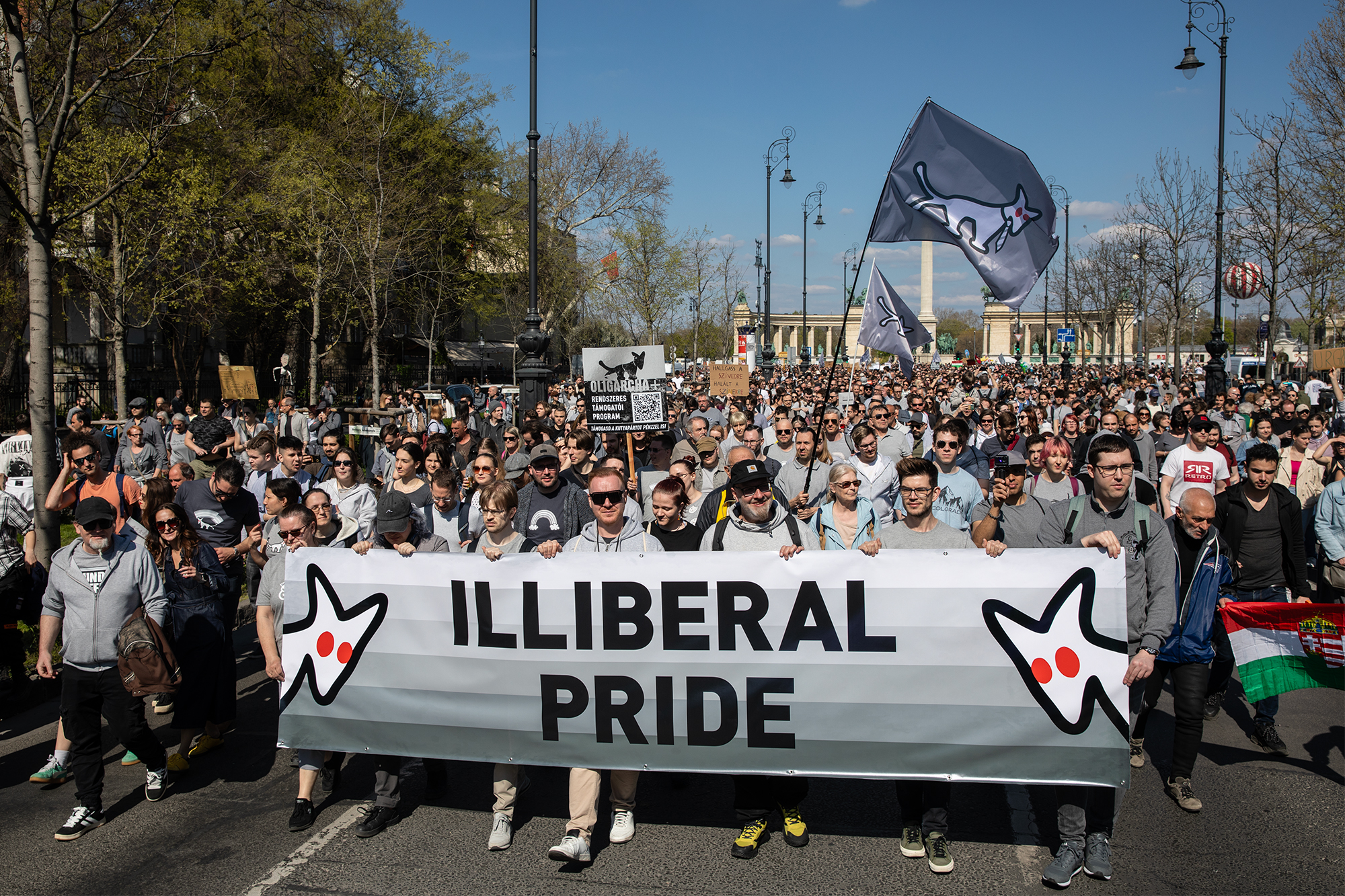 Ellenzéki győzelemmel, parlamentbe jutással és konstruktív ellenzéki léttel számol a Kutyapárt