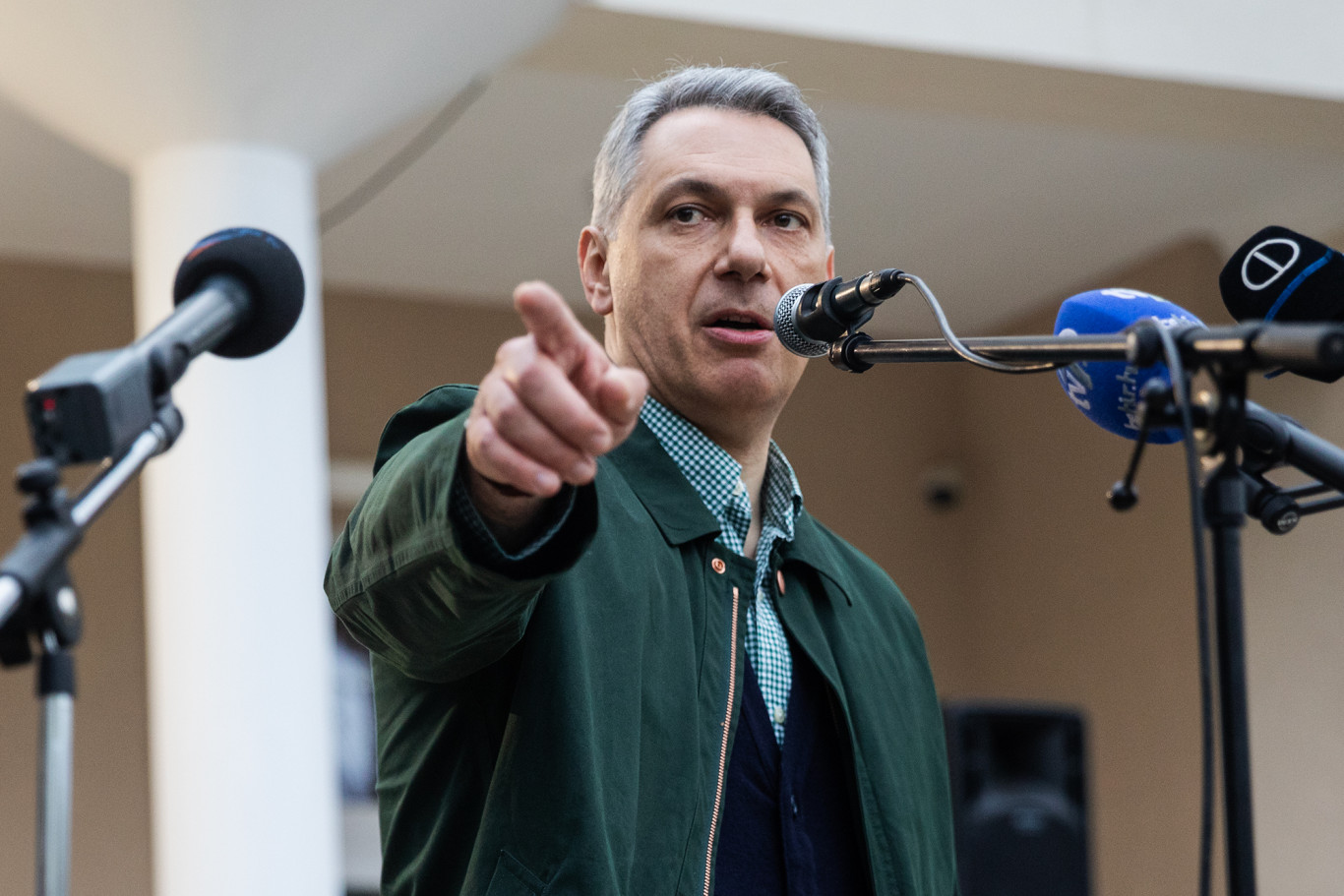 Lázár János minisztériumában körlevelet kaptak a dolgozók, nehogy elfelejtsenek szavazni a Voks2025-ön