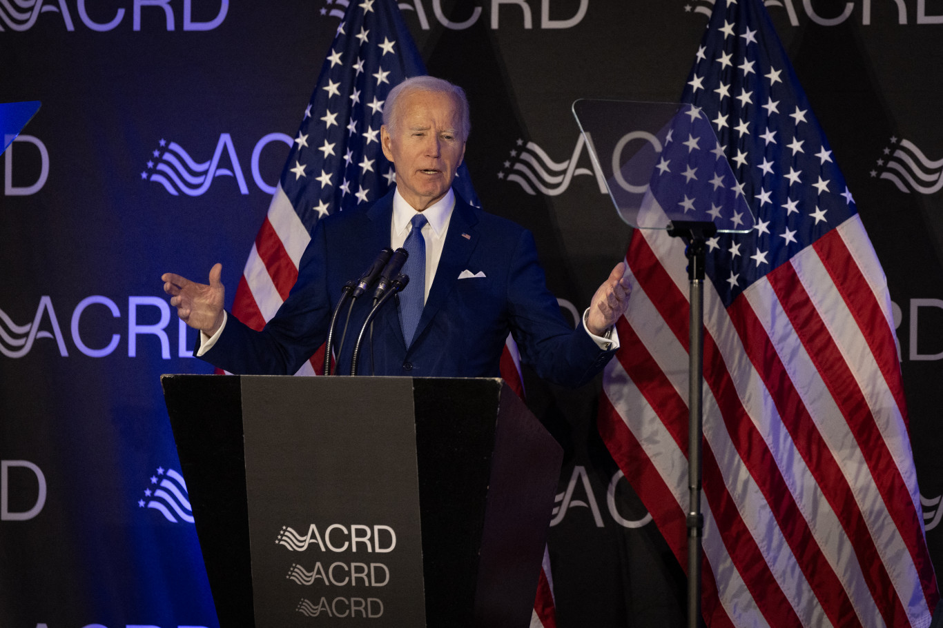 Biden bírálja Trumpot Chicagóban: „előbb lőnek, aztán céloznak”