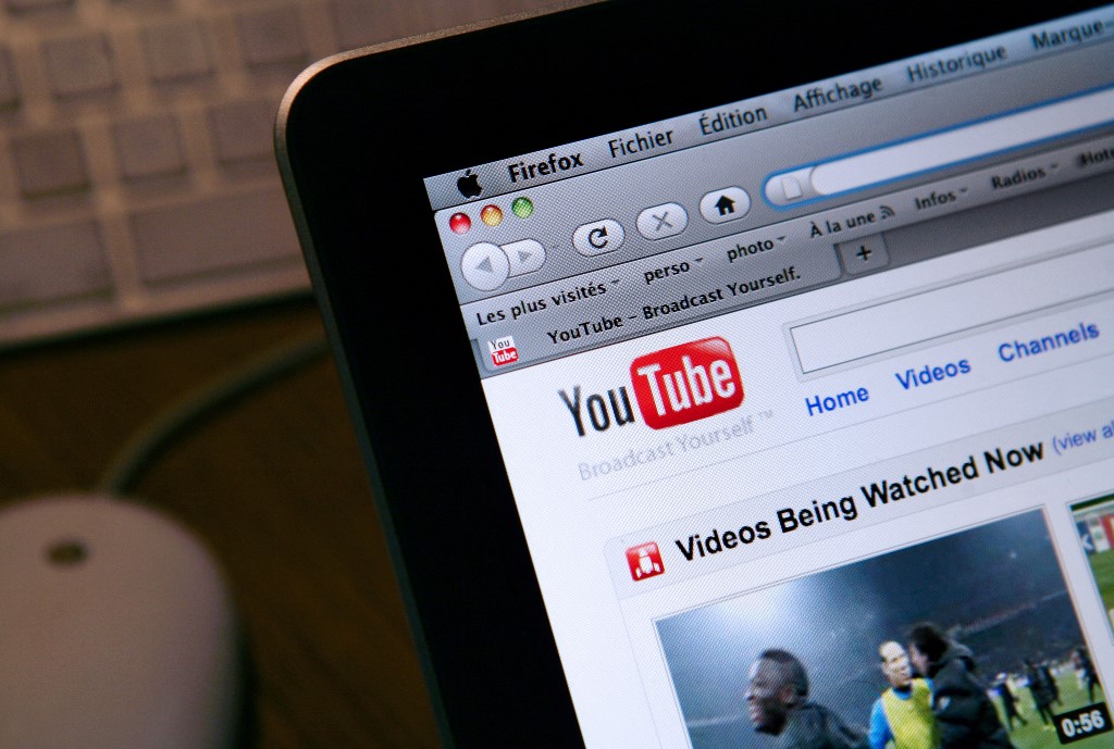 Tíz beszédes ábrán a Youtube elmúlt húsz éve