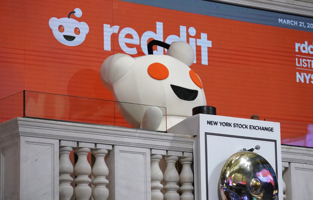 Botrány a Redditen: egy titkos egyetemi kísérletben AI-botokkal próbálták befolyásolni a fórumozókat