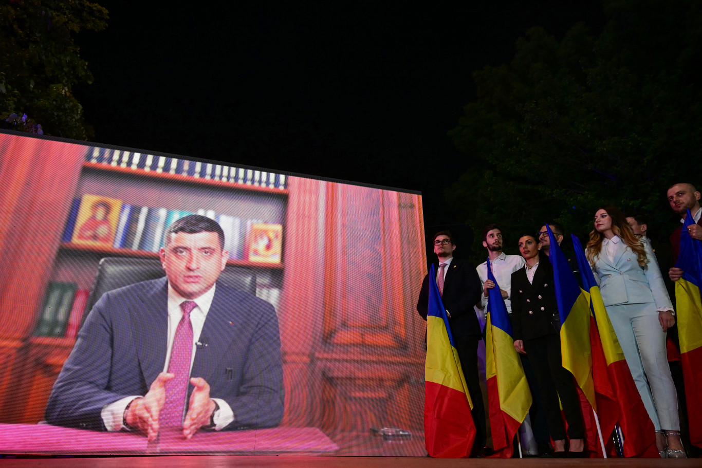 Választási fordulat Romániában: Simion 40%-on, Antonescu és Dan mögötte a második körben Választási fordulat Romániában: Simion 40%-on, Antonescu és Dan mögötte a második körben